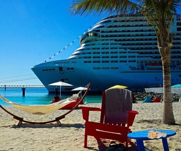 Island Paradise Awaits: Bahamas Cruise Escapes